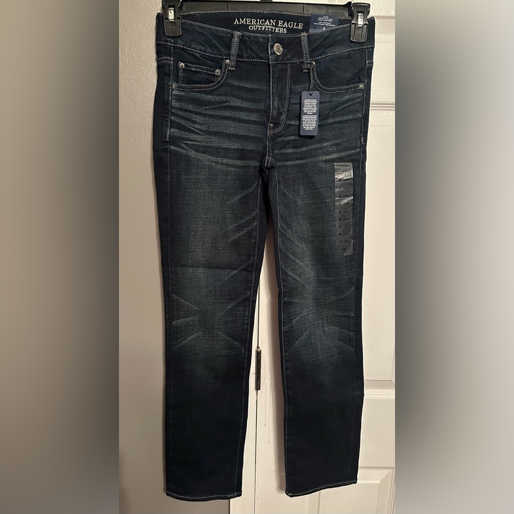NWT American Eagle Outfitters Dark Indigo Jeans straight mid rise stretch